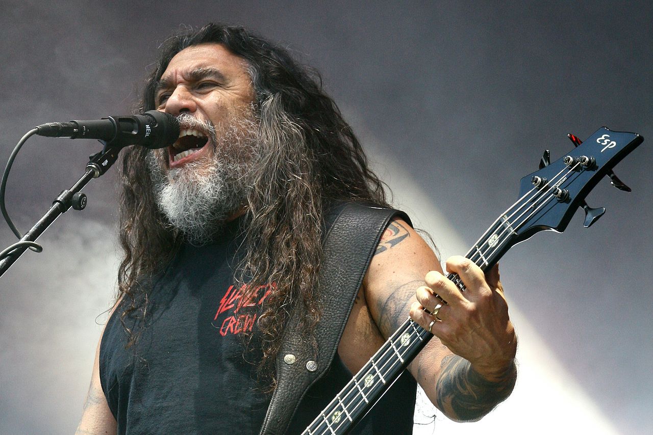 Basist in pevec Tom Araya je bil eden izmed dveh stalnih članov skupine Slayer.