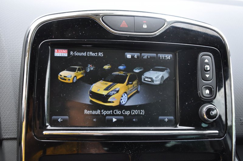 Renaultov R-Link je potem, ko je prebolel otroške bolezni, postal izvrsten infoitainment sistem.