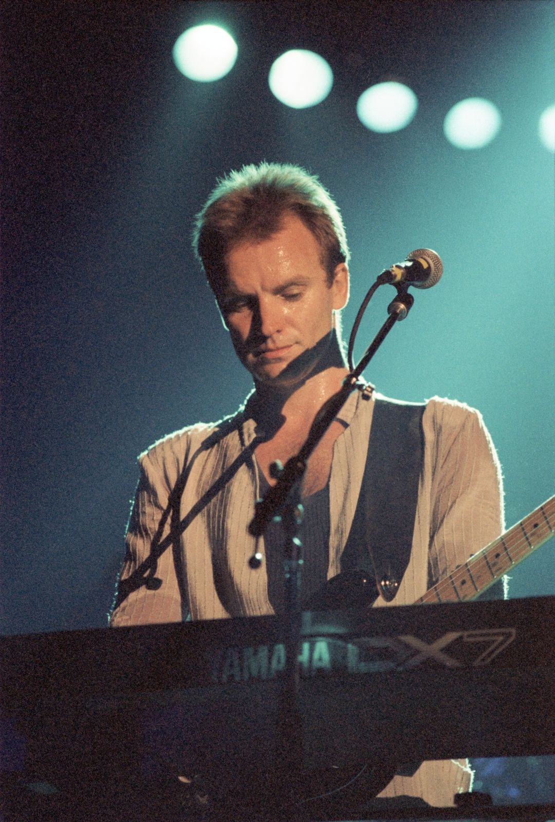 Sting 1986 ni imel več interesa nadaljevati z The Police, njegova solo kariera je cvetela.