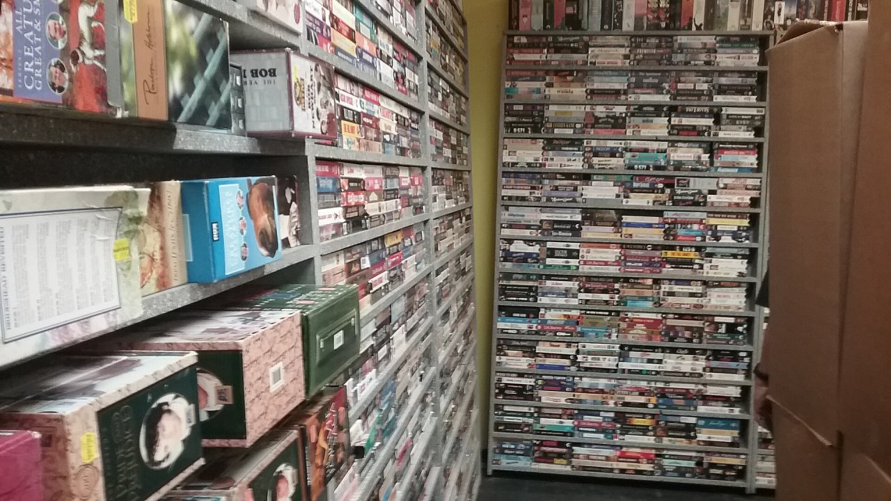Pred pol stoletja se je začela doba VHS